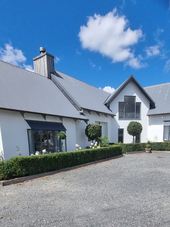 Sydney, Household, Painters In Gold Coast