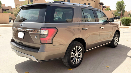Riyadh, Vehicles, Cars & Trucks , SAR 95000,  Ford Expedition,  2018,  Automatic,  168000 KM,   Expedition Limited Full Option 4x4