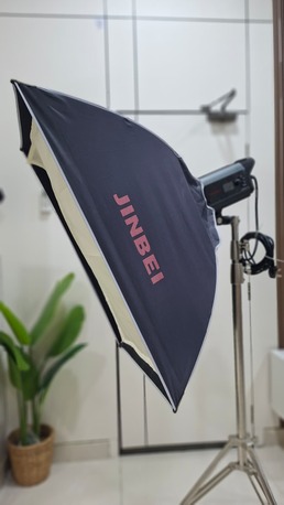 Manama, Electronics, BHD 100,  Jinbei Studio Softbox Light Kit &ndash; Professional Photography Lighting (Used)