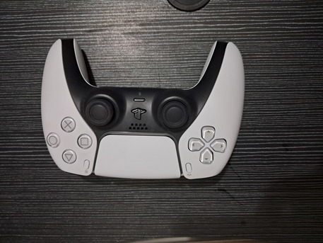 Jeddah, Video Games, SAR 2300,  PlayStation 5 Disc Edition 1TB Mint Condition With 3 Games