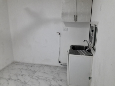 Gudaibiya, Apartments, Flats, Houses & Villas, BHD 140/month,  Studio,  80 Sq. Meter,  Studio Semi Furnished Flat Unlimited Ewa Available In Gudaibiya Call Aleena