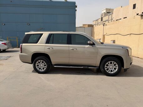 Riyadh, Vehicles, Cars & Trucks , SAR 46000,  Gmc Yukon,  2015,  Automatic,  307000 KM,    2WD