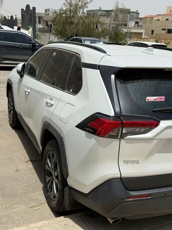 Riyadh, Vehicle Lease Transfer, Offering To Transfer A Lease For A 2023 Toyota Rav4, 27 Months Have Already Been Paid