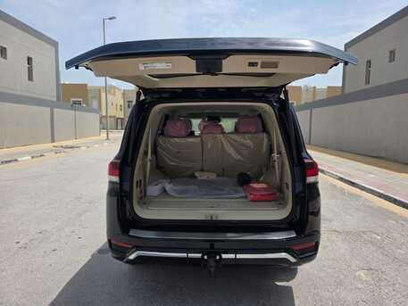 Dammam, Vehicles, Cars & Trucks , SAR 376000,  Toyota Land Cruiser 300,  2026,  Automatic,  00000 KM,  Top-of-the-range Black