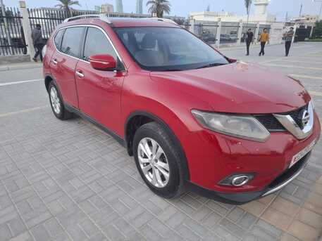 Manama, Vehicles, Cars & Trucks , BHD 2900,  NISSAN XTRAIL,  2015,  Automatic,  190000 KM,   4WD, FULL OPTION, 7 SEATER.