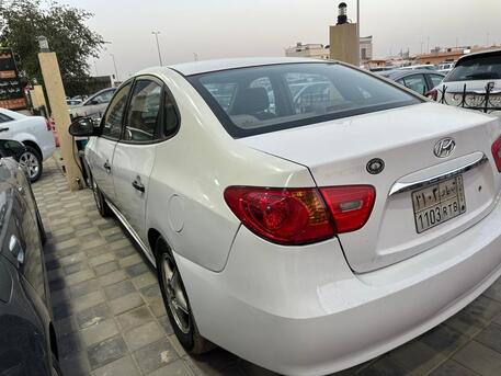 Jubail, Vehicles, Cars & Trucks , SAR 15000,  Hyundai Elantra SE,  2011,  Manual,  310000 KM,  Elentra  White Color 15000SAR URGENT SALE