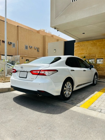 Dammam, Vehicles, Cars & Trucks , SAR 72500,  Toyota Camry,  2019,  Automatic,  150000 KM,   GLE FULL OPTION  MODEL NEAT CAR FOR SALE