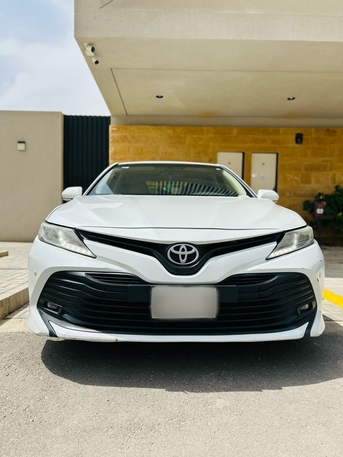 Dammam, Vehicles, Cars & Trucks , SAR 72500,  Toyota Camry,  2019,  Automatic,  150000 KM,   GLE FULL OPTION  MODEL NEAT CAR FOR SALE