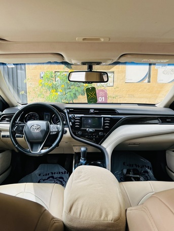 Dammam, Vehicles, Cars & Trucks , SAR 72500,  Toyota Camry,  2019,  Automatic,  150000 KM,   GLE FULL OPTION  MODEL NEAT CAR FOR SALE