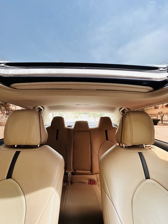 Dammam, Vehicles, Cars & Trucks , SAR 72500,  Toyota Camry,  2019,  Automatic,  150000 KM,   GLE FULL OPTION  MODEL NEAT CAR FOR SALE