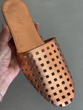 New York, Clothing & Accessories, USD 695,  Mars&egrave;ll Designer Shoes And Bags Now At 30% Off