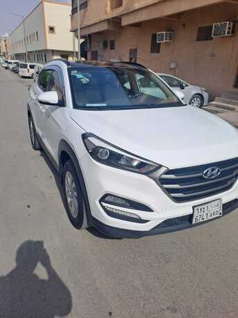 Riyadh, Vehicles, Cars & Trucks , SAR 48500,  Hyundai Tucson 2018,  2018,  Automatic,  258000 KM,   SAR 48500 Engine 2.0.