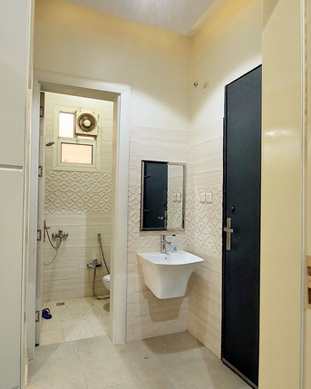 Riyadh, Apartments, Flats, Houses & Villas, SAR 35000/month,  3 BR,  Apartments For Rent In Al Khalidiyya Riyadh