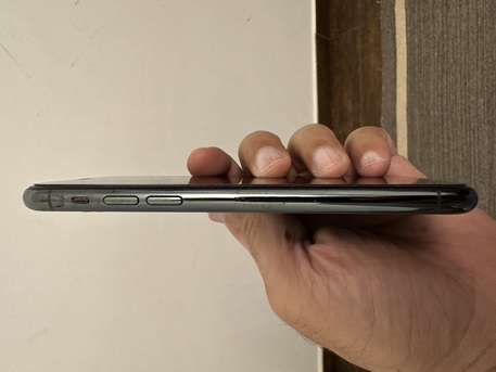 Riyadh, Electronics, SAR 700,  IPhone 11 Pro 64 GB Mint Condition