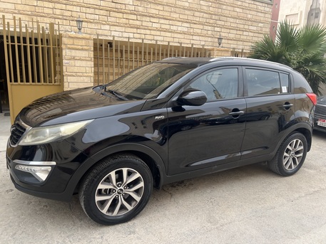 Riyadh, Vehicles, Cars & Trucks , SAR 29000,  Kia Sportage,  2014,  Automatic,  178000 KM,    4*4  2.4 Eng  Clean And Agency Body Except Rafraf Left Side