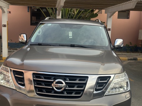 Jeddah, Vehicles, Cars & Trucks , SAR 125000,  Nissan Patrol,  2018,  Automatic,  170000 KM,