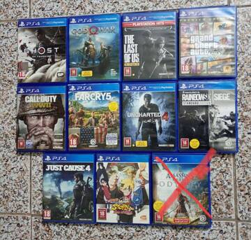 Riyadh, Video Games, SAR 1000,  PS4 Slim 1TB With 10 Games And One Controller(slightly Negotiatable)