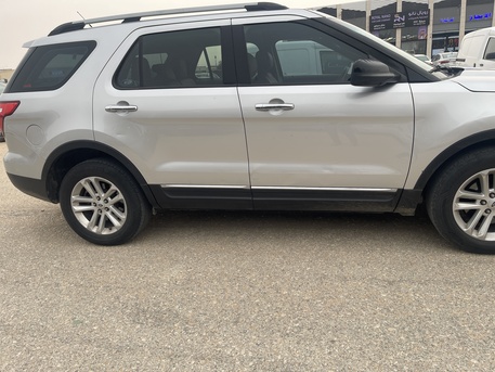 Riyadh, Vehicles, Cars & Trucks , SAR 36000,  Ford Explorer,  2015,  Automatic,  430000 KM,  I Want To Sell My Excellent  XLT 4x4