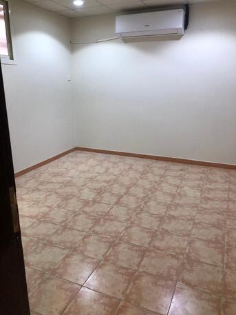 Al Rawdah, Apartments, Flats, Houses & Villas, SAR 35000/year,  3 BR,  Family Apartment Big Size Well Maintain Near IISR School Big Size AC Split Kitchen Install