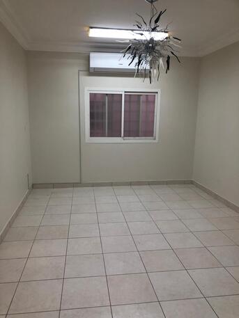 Al Rawdah, Apartments, Flats, Houses & Villas, SAR 35000/year,  3 BR,  Family Apartment Big Size Well Maintain Near IISR School Big Size AC Split Kitchen Install