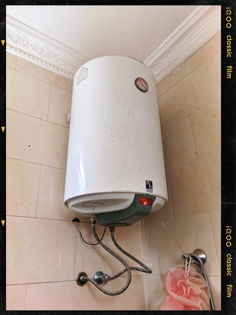 Rabigh, Household Items, SAR 1,  Urgent Selling Of House Hold Items, Electric Geyser Water Heater