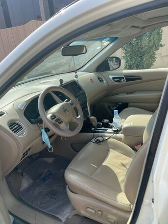 Riyadh, Vehicles, Cars & Trucks , SAR 43000,  Nissan Pathfinder,  2014,  Automatic,  136000 KM,  SAR 43000, , , , ,