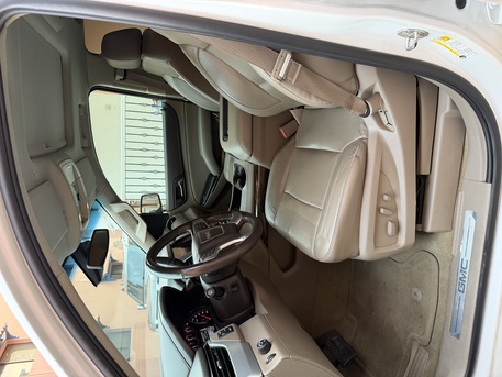 Al Naeem, Vehicles, Cars & Trucks , SAR 105000,  Gmc Yukon,  2016,  Automatic,  179 KM,  Very Well Maintained Car.