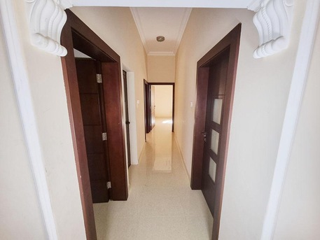 Manama, Apartments, Flats, Houses & Villas, BHD 250/month,  2 BR,  Flat For Rent With Ewa