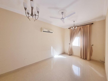 Manama, Apartments, Flats, Houses & Villas, BHD 250/month,  2 BR,  Flat For Rent With Ewa