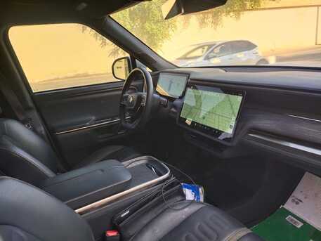 Riyadh, Vehicles, Cars & Trucks , SAR 270000,  Rivian R1T,  2023,  30000 KM,  Clean