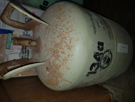 Hamad Town, Air Conditioners, BHD 25,  R134a Gas Cylinder