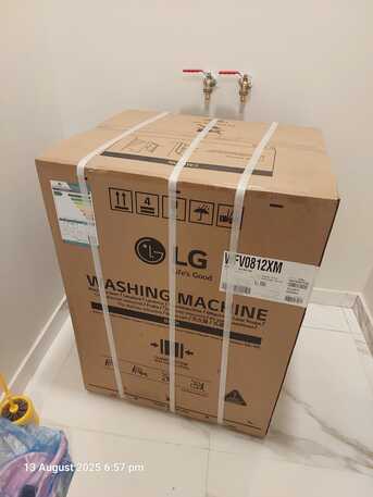 Dammam, Appliances, SAR 1700,  LG 8Kg Front Load Washing Machine (Almost New)