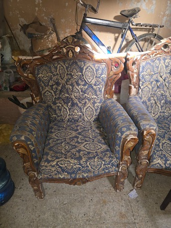 Al Malaz, Furniture, Free - Old Wooden Sofa Set To Give Away