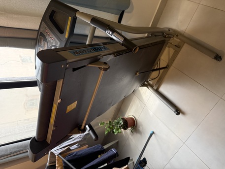 Madinat Al Ummal, Sporting Goods, SAR 220,  Treadmill For Sale