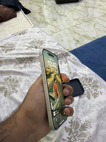 Al Iskan, Mobile Phones, SAR 2200,  Iphone 16 , 128GB , 8 Months Old - 501940864