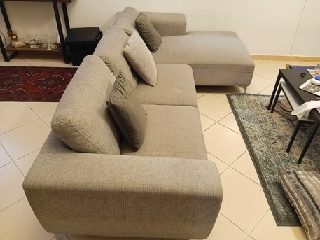 Riyadh, Furniture, SAR 1150,  Home Center L- Shaped 5 Seat Sofa Grey Colourdecently Used