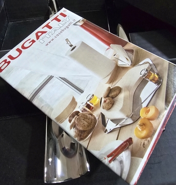 Juffair, Household Items, BHD 11,  Bugatti Acqua Stainless Steel Salad Server