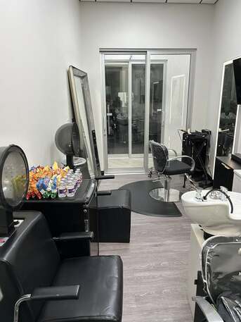 New York, Beautician, Exquisite Salons & Beauty Supplies, LLC