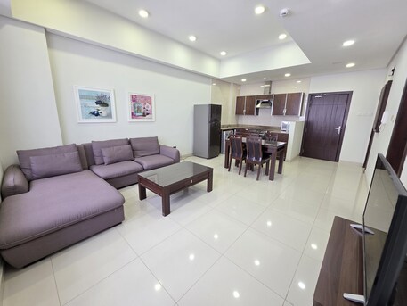 Juffair, Apartments, Flats, Houses & Villas, BHD 280/month,  Furnished,  1 BR,  95 Sq. Meter,  Extremely Spacious | Large Balcony | Modern Living | Free Internet | Pets Friendly Bldg |