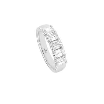 New York, Business, Buy Classic Engagement Ring Spring Season &ndash; Find Your Perfect Ring