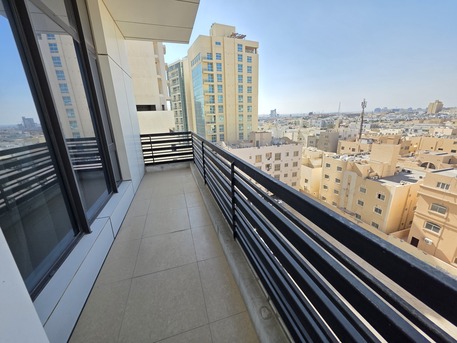 Juffair, Apartments, Flats, Houses & Villas, BHD 400/month,  Furnished,  2 BR,  130 Sq. Meter,  Modern Interior | Free Internet & Housekeeping | Balcony | Facilities | In New Juffair
