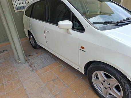 Tubli, Vehicles, Cars & Trucks , Honda Stream,  2002,  Automatic,  1000 KM,