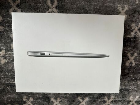 Manama, Computers, BHD 120,  MacBook Air (2017)