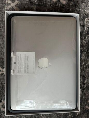 Manama, Computers, BHD 120,  MacBook Air (2017)