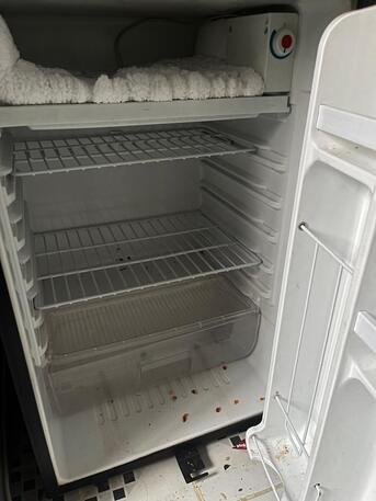 Al Malaz, Air Conditioners, SAR 4000,  2 Windows AC + Freeze