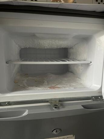 Al Malaz, Air Conditioners, SAR 4000,  2 Windows AC + Freeze