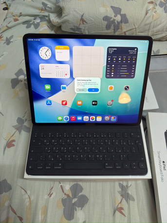 Riyadh, Tablet Computers, SAR 2000,  For Sale: Apple IPad Pro 256GB (Space Grey), Apple Pen , Ipad Smart Keybord Folio