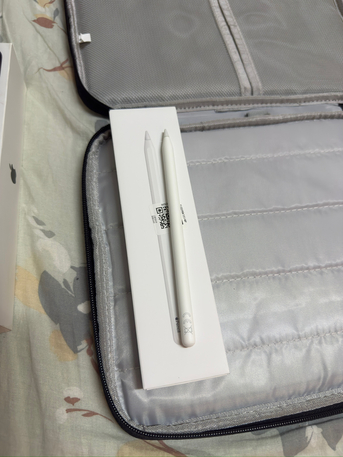 Riyadh, Tablet Computers, SAR 2000,  For Sale: Apple IPad Pro 256GB (Space Grey), Apple Pen , Ipad Smart Keybord Folio