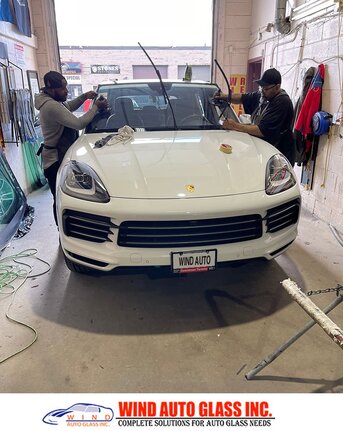 Toronto, Automotive, Windshield Replacement & Auto Glass Repair In Toronto & GTA | Wind Auto Glass