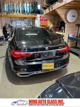Toronto, Automotive, Windshield Replacement & Auto Glass Repair In Toronto & GTA | Wind Auto Glass